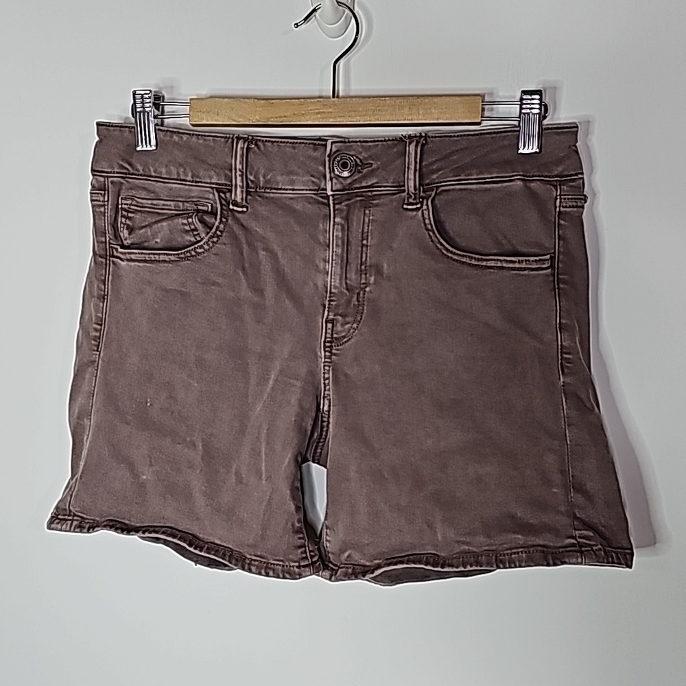 American Eagle super stretch size 10 mid rise jean shorts
